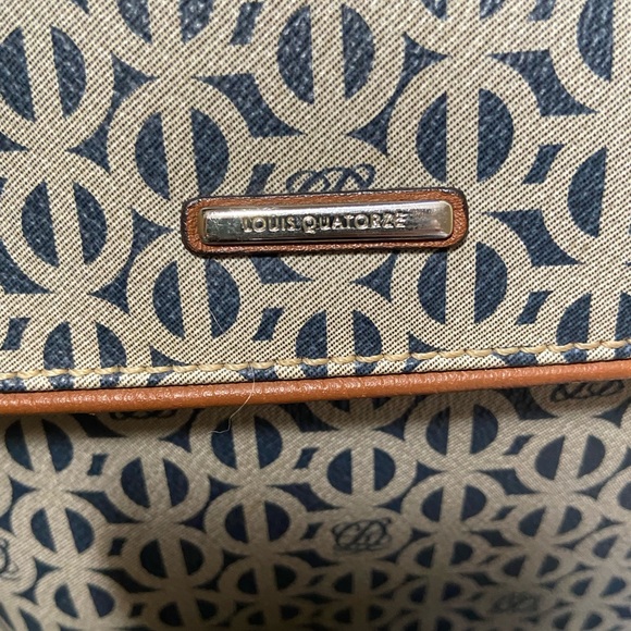 Louis Quatorze 2 in 1 Bag l. Messenger + Shoulder Bag. - Picture 7 of 17